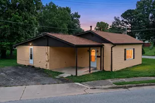 614 Main St, Falmouth, KY 41040 - Photo 1