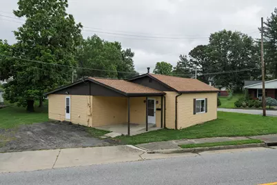 614 Main Street, Falmouth, KY 41040 - Photo 1