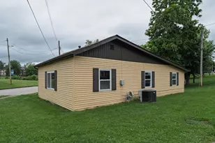 614 Main St, Falmouth, KY 41040 - Photo 3