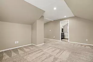 8 Parker Rd, Newport, KY 41071 - Photo 15