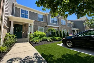 2276 Edenderry Dr, Crescent Springs, KY 41017 - Photo 1