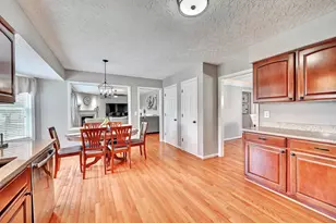 2061 Bluestem Dr, Burlington, KY 41005 - Photo 11