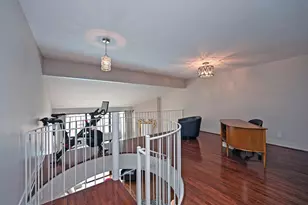 210 E 2nd St, Covington, KY 41011 - Photo 25