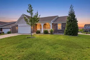 1376 Meadowcrest Cir, Independence, KY 41051 - Photo 1