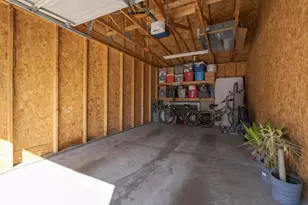 10136 Carnation Ct, Florence, KY 41042 - Photo 5