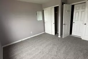 8484 Watersedge Dr, Florence, KY 41042 - Photo 9