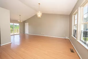 2802 Berwood Ln, Hebron, KY 41048 - Photo 3