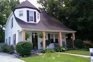 303 W Main St, Warsaw, KY 41095 - Photo 1