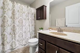 7463 Flintshire Dr, Alexandria, KY 41001 - Photo 13