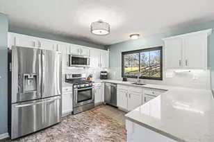 204 University Dr, Walton, KY 41094 - Photo 11