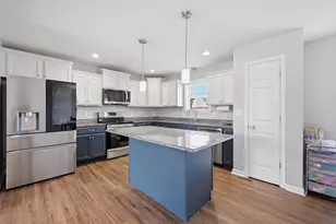 2708 Perth Ct, Hebron, KY 41048 - Photo 7