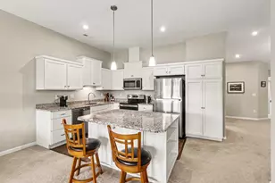 2526 Elyria Ct, Crescent Springs, KY 41017 - Photo 1