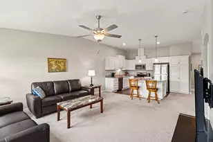 2526 Elyria Ct, Crescent Springs, KY 41017 - Photo 5