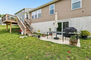 10494 Fairbourne Dr, Covington, KY 41015 - Photo 7