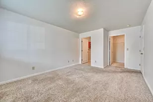 648 Friars Ln, Florence, KY 41042 - Photo 13