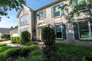 8442 Woodcreek Dr, Florence, KY 41042 - Photo 1