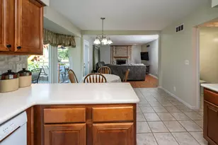 8442 Woodcreek Dr, Florence, KY 41042 - Photo 11