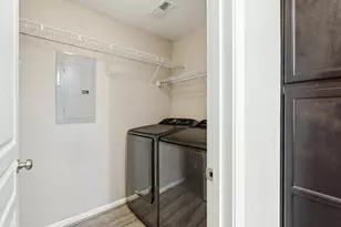 2381 Rolling Hills Dr, Covington, KY 41017 - Photo 27