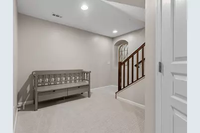 2381 Rolling Hills Drive, Covington, KY 41017 - Photo 5
