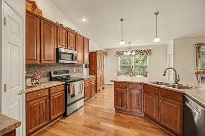 1604 Creekview Drive, Florence, KY 41042 - Photo 5