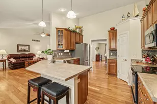 1604 Creekview Dr, Florence, KY 41042 - Photo 7