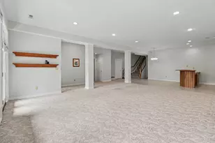 22 Grand Lake Dr, Fort Thomas, KY 41075 - Photo 25