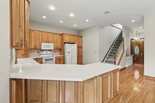 22 Grand Lake Dr, Fort Thomas, KY 41075 - Photo 9