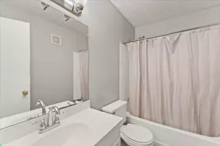 20 Woodland Hills Dr, Southgate, KY 41071 - Photo 5