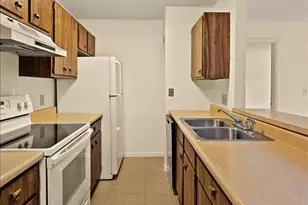 54 Woodland Hills Dr, Southgate, KY 41071 - Photo 5