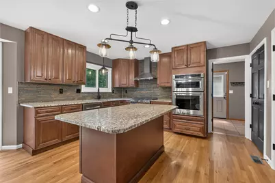 8142 Heatherwood Drive, Florence, KY 41042 - Photo 5