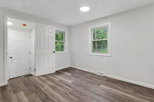 960 Ridgeview Dr, Florence, KY 41042 - Photo 9