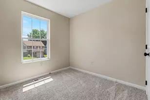 1052 Fallbrook Dr, Elsmere, KY 41018 - Photo 23