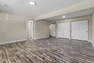 1052 Fallbrook Dr, Elsmere, KY 41018 - Photo 9