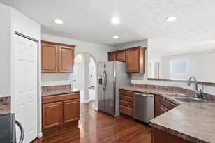 338 Molise Cir, Walton, KY 41094 - Photo 13