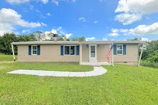 390 Lynn Ln, Falmouth, KY 41040 - Photo 1