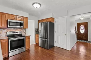 5251 Cotton Mill Ct, Taylor Mill, KY 41015 - Photo 7