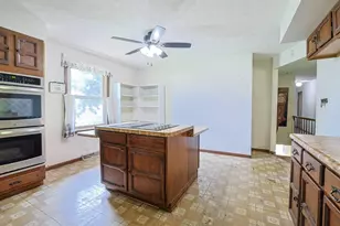 736 Parkview Dr, Latonia, KY 41015 - Photo 11