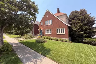 831 N Ft Thomas Ave, Fort Thomas, KY 41075 - Photo 1