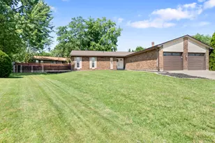 18 Steven Ct, Villa Hills, KY 41017 - Photo 1