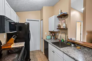 70 Creekwood Dr, Wilder, KY 41071 - Photo 13