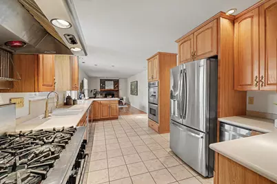 2820 University Circle, Crescent Springs, KY 41017 - Photo 7