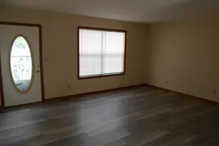 404 N Rhonda Dr, Falmouth, KY 41040 - Photo 5