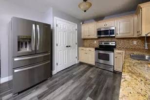 10008 Wild Cherry Dr, Union, KY 41091 - Photo 9