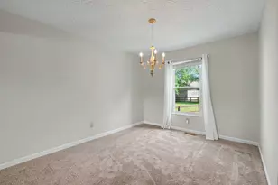 2681 Hilltop Ct, Florence, KY 41042 - Photo 5