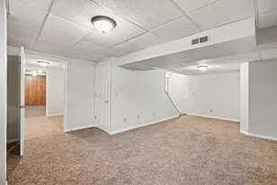 2681 Hilltop Ct, Florence, KY 41042 - Photo 23