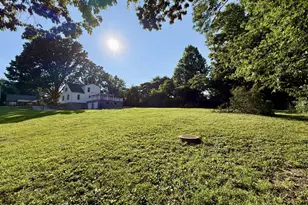 33 Eastern Ave, Elsmere, KY 41018 - Photo 5