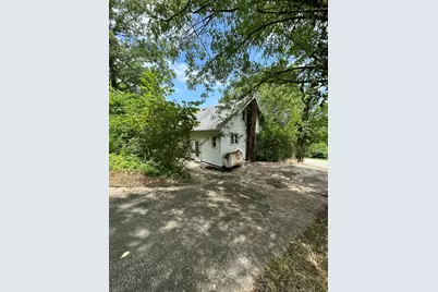 8470 Locust Pike, Latonia, KY 41015 - Photo 1