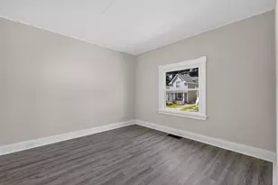 131 E 42nd St, Latonia, KY 41015 - Photo 11