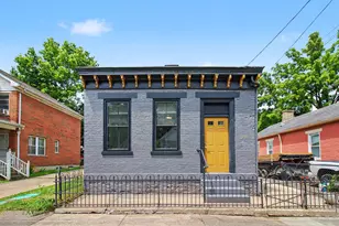 218 Pleasant St, Covington, KY 41011 - Photo 1