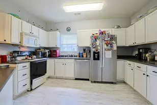 1164 Periwinkle Dr, Florence, KY 41042 - Photo 13